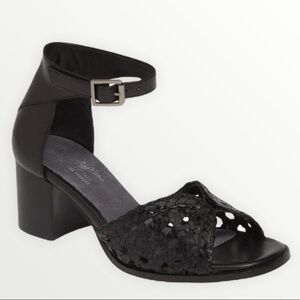 NEW SEYCHELLES Woven Ankle Strap Block Heel Sandal Chunky Sandal, Size 6.5